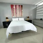 Suite Room Gezonder Antapani